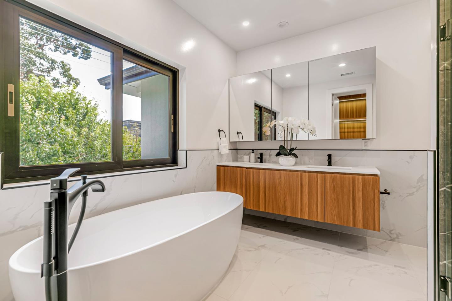 Detail Gallery Image 31 of 53 For 665 Hawthorne Ave, Campbell,  CA 95008 - 5 Beds | 5 Baths