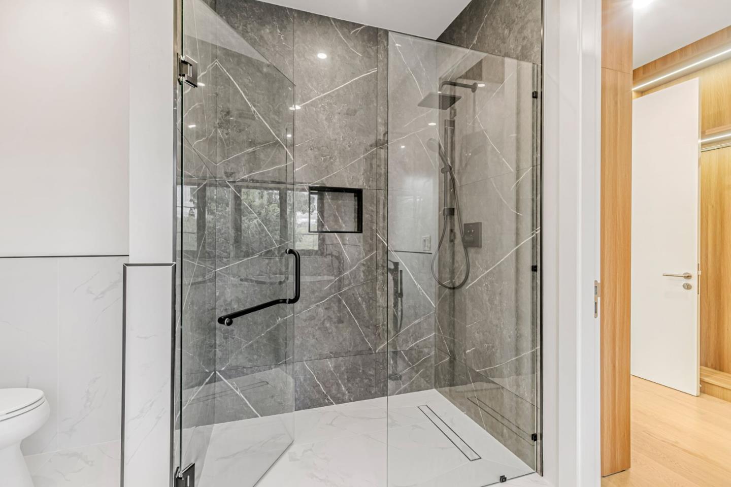 Detail Gallery Image 32 of 53 For 665 Hawthorne Ave, Campbell,  CA 95008 - 5 Beds | 5 Baths