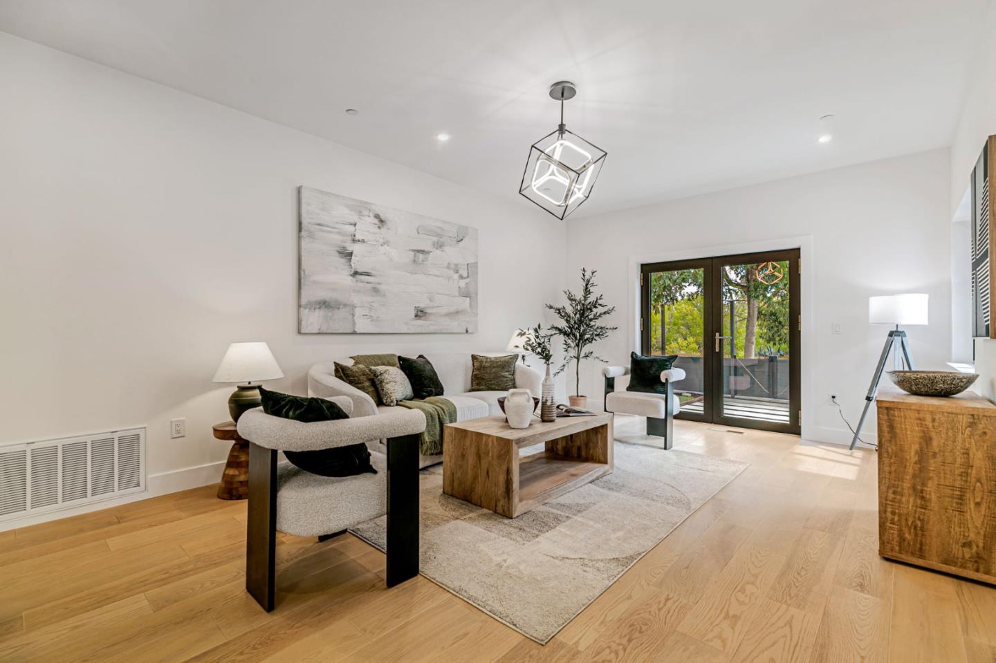 Detail Gallery Image 6 of 53 For 665 Hawthorne Ave, Campbell,  CA 95008 - 5 Beds | 5 Baths
