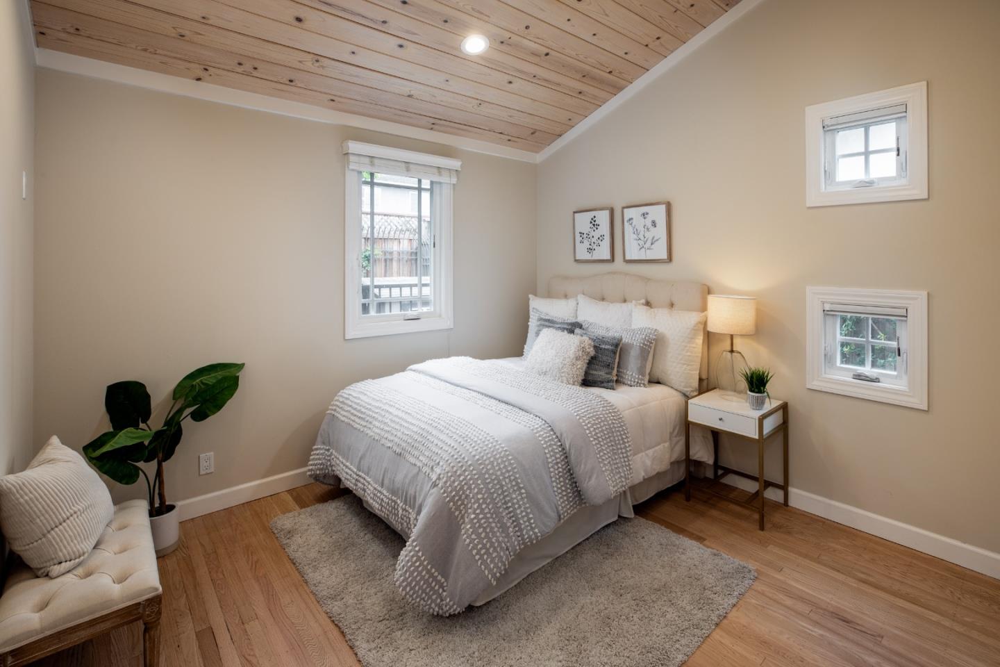 Detail Gallery Image 15 of 37 For 206 Thomas Dr, Los Gatos,  CA 95032 - 3 Beds | 2 Baths