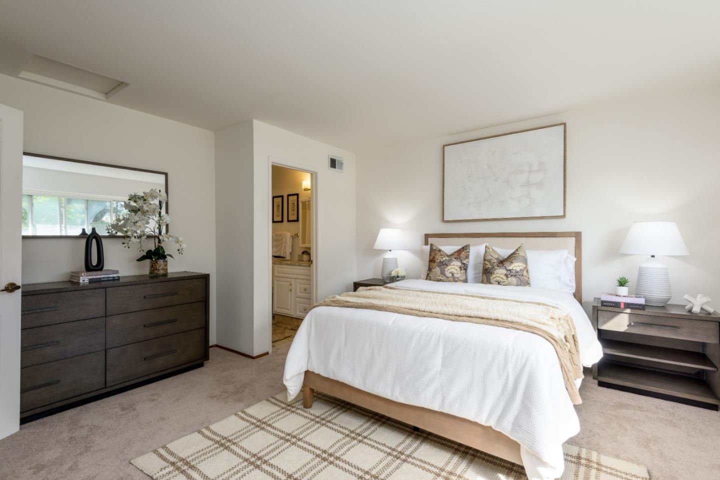 Detail Gallery Image 12 of 25 For 1029 Suzanne Ct, Half Moon Bay,  CA 94019 - 3 Beds | 1/1 Baths