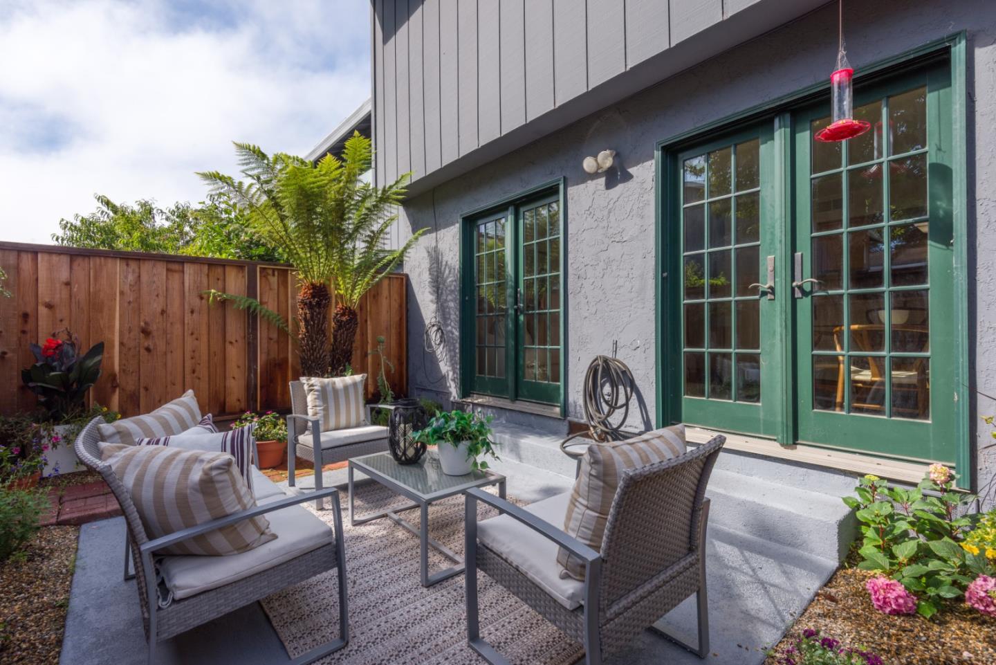 Detail Gallery Image 19 of 25 For 1029 Suzanne Ct, Half Moon Bay,  CA 94019 - 3 Beds | 1/1 Baths