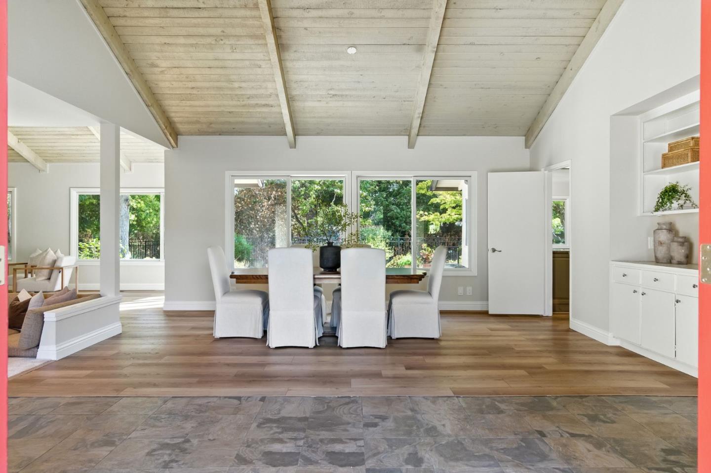Detail Gallery Image 2 of 16 For 12416 Arroyo De Arguello, Saratoga,  CA 95070 - 5 Beds | 2/1 Baths