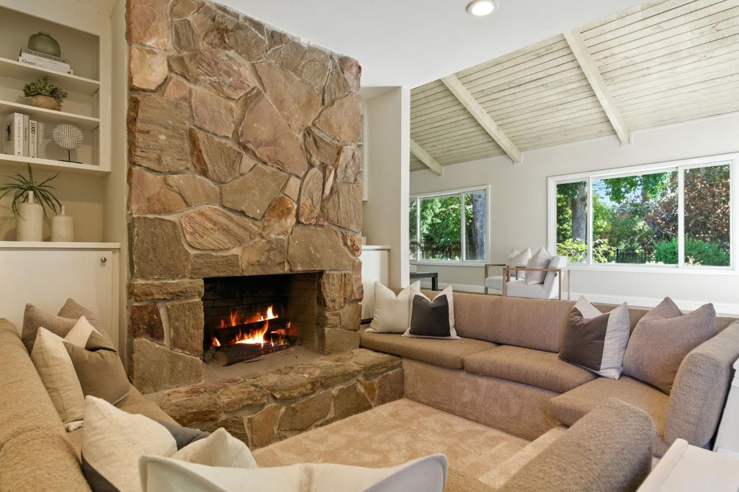 Detail Gallery Image 4 of 16 For 12416 Arroyo De Arguello, Saratoga,  CA 95070 - 5 Beds | 2/1 Baths
