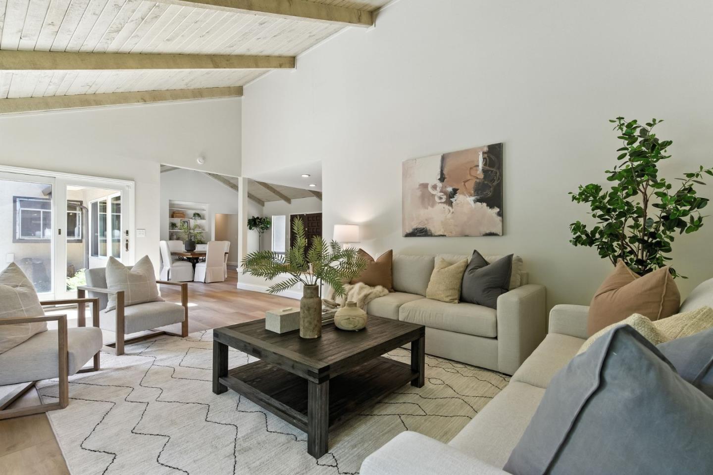 Detail Gallery Image 6 of 16 For 12416 Arroyo De Arguello, Saratoga,  CA 95070 - 5 Beds | 2/1 Baths