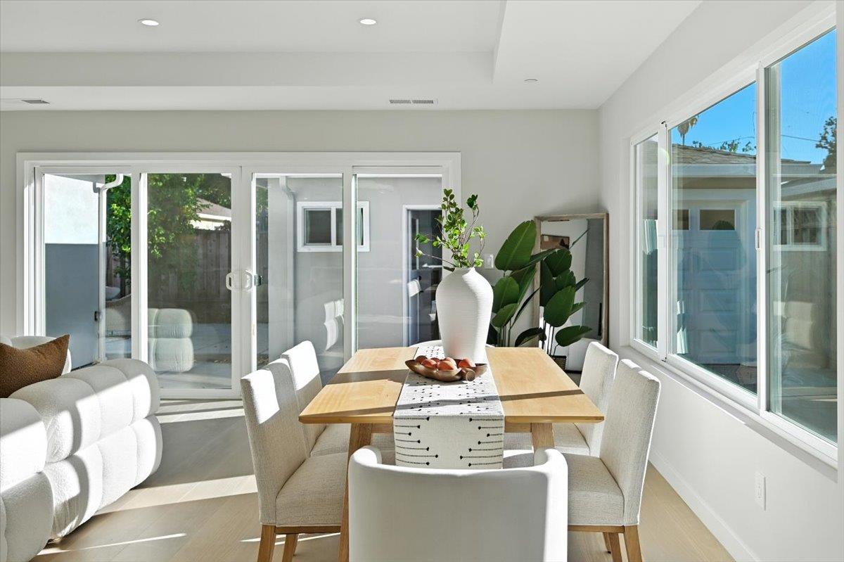 Detail Gallery Image 10 of 26 For 486 Southwood Ave, Sunnyvale,  CA 94086 - 3 Beds | 2/1 Baths
