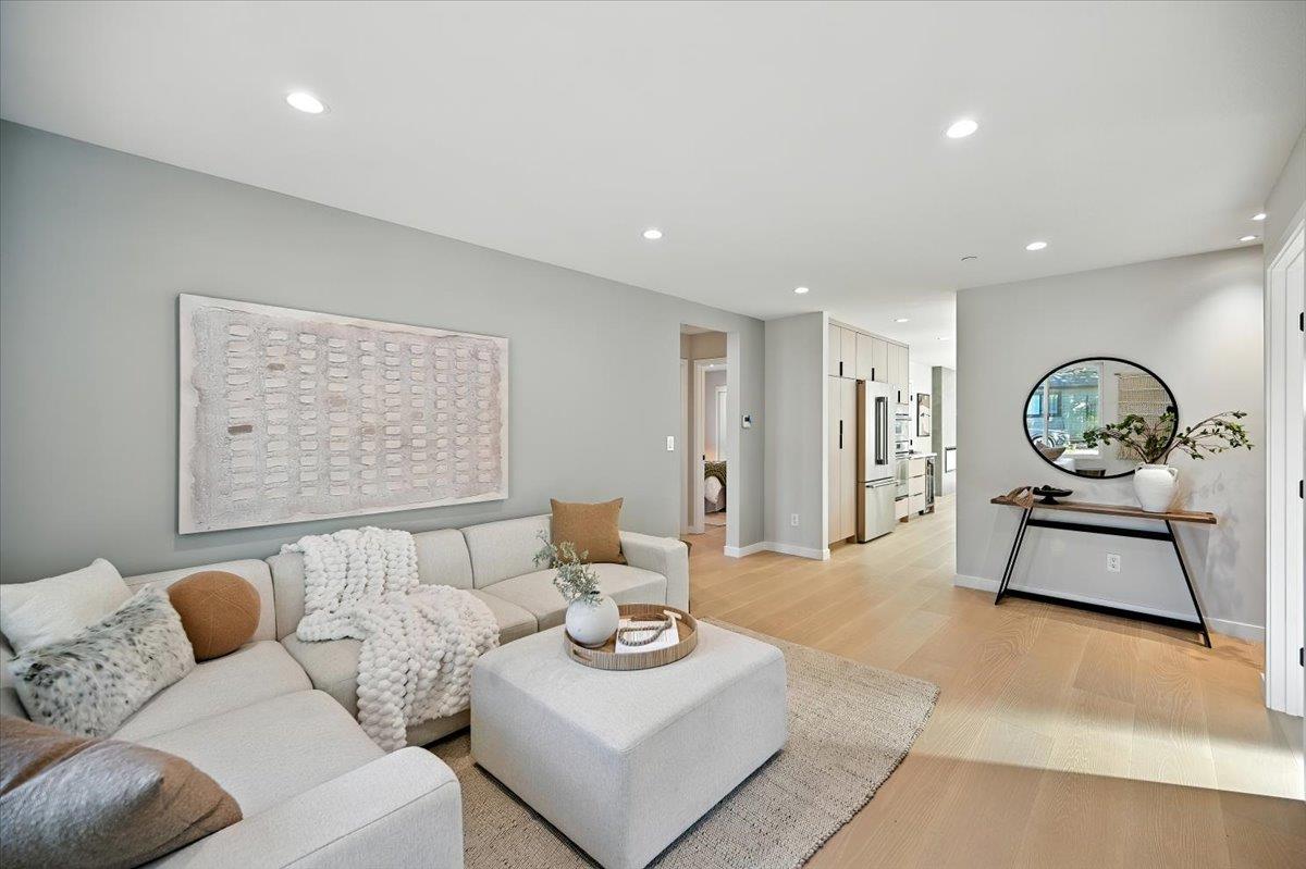 Detail Gallery Image 3 of 26 For 486 Southwood Ave, Sunnyvale,  CA 94086 - 3 Beds | 2/1 Baths