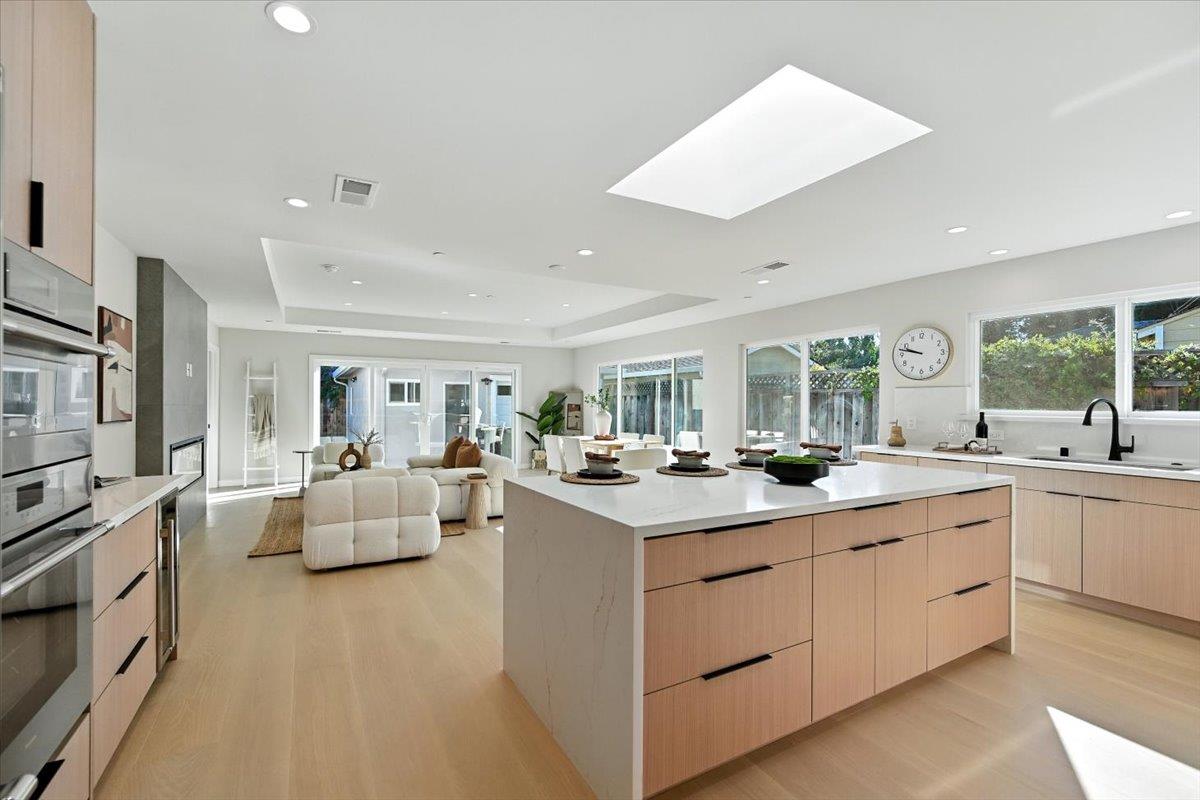 Detail Gallery Image 6 of 26 For 486 Southwood Ave, Sunnyvale,  CA 94086 - 3 Beds | 2/1 Baths