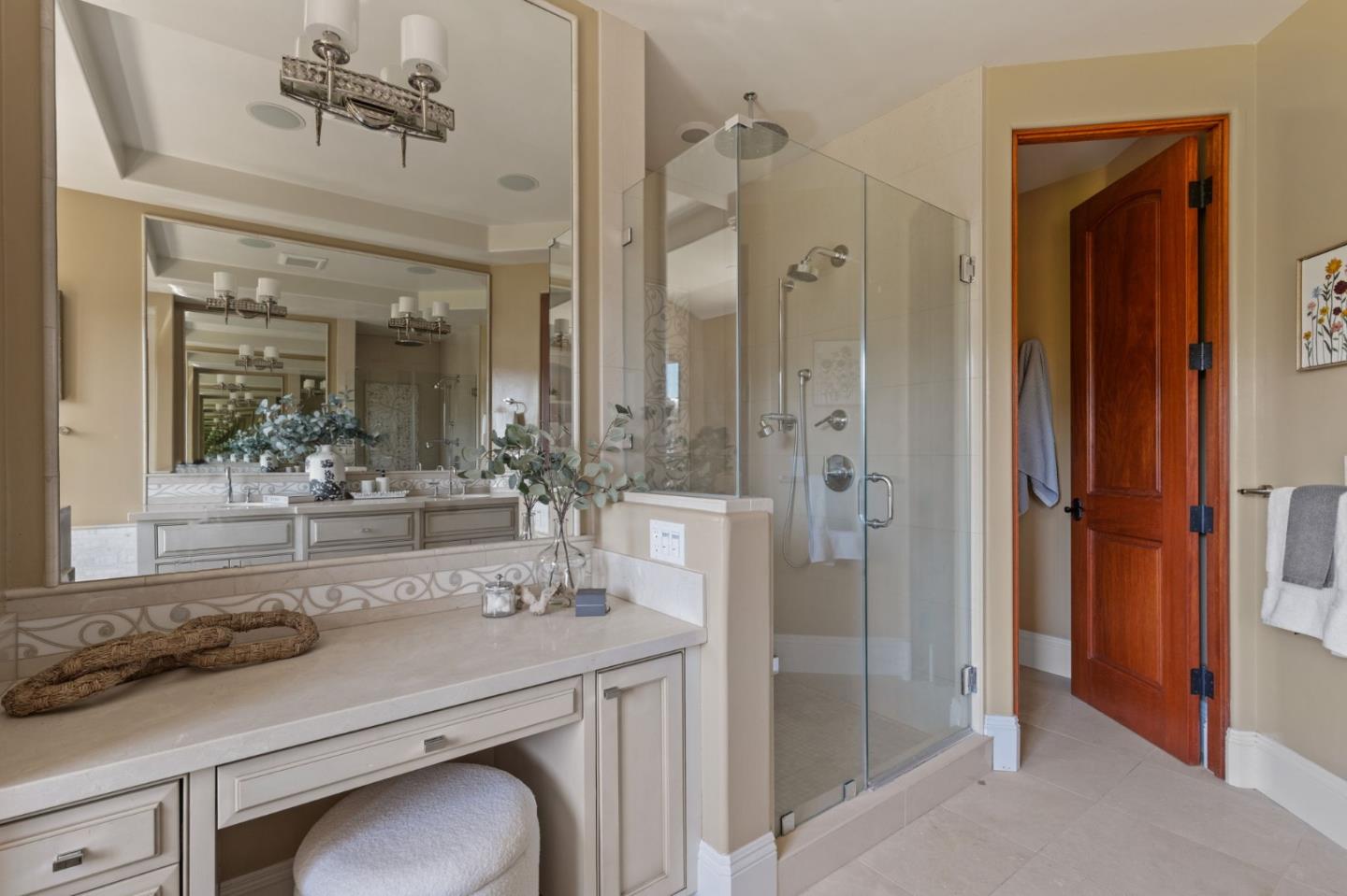Detail Gallery Image 24 of 37 For 24570 Ruth Lee Ct, Los Altos,  CA 94024 - 5 Beds | 4/2 Baths