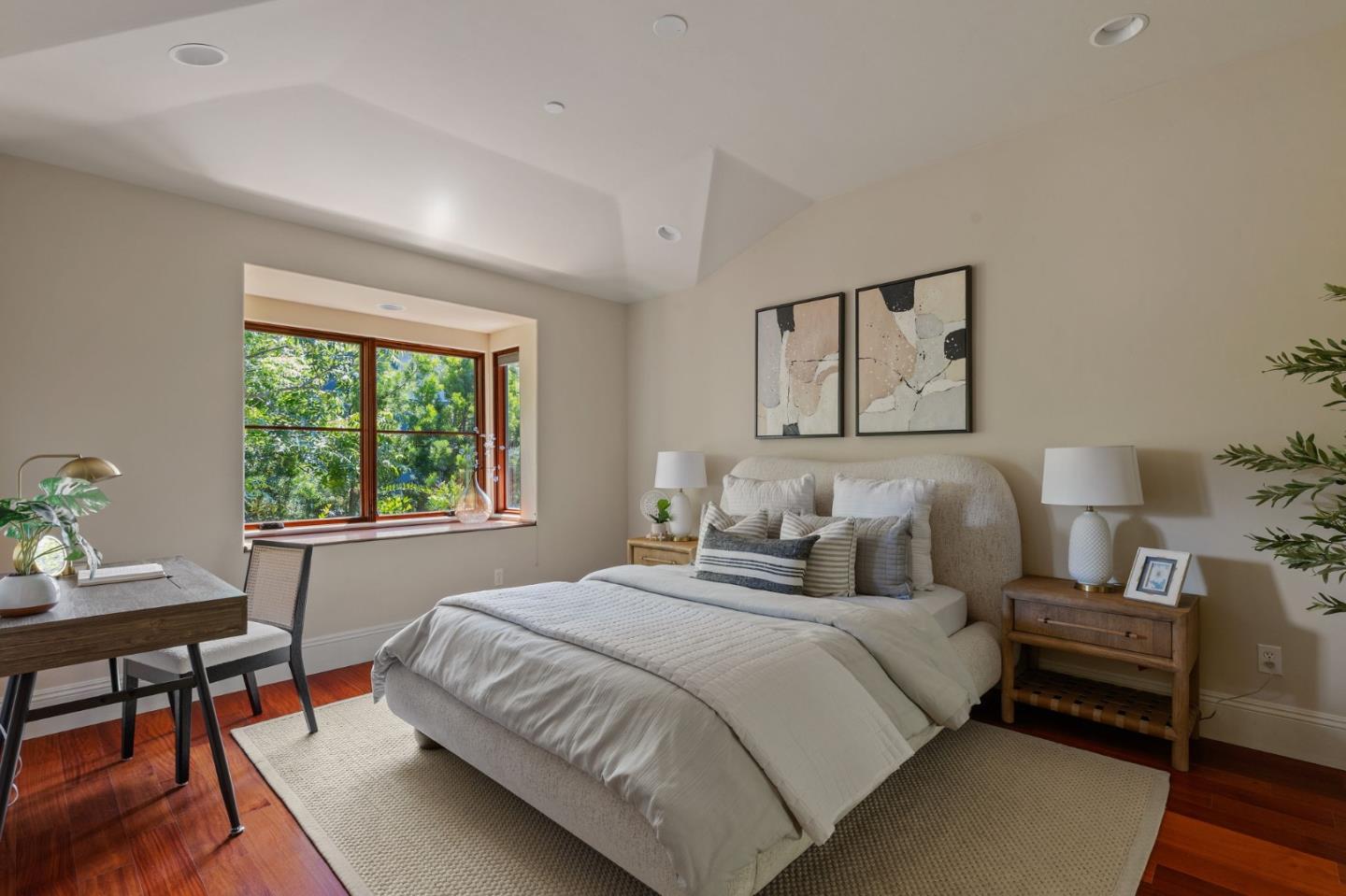 Detail Gallery Image 26 of 37 For 24570 Ruth Lee Ct, Los Altos,  CA 94024 - 5 Beds | 4/2 Baths
