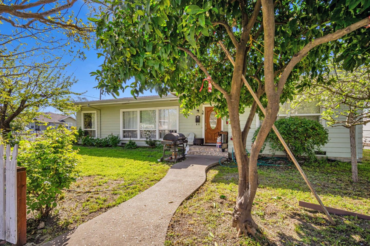 Detail Gallery Image 4 of 45 For 838 Wheeler St, Santa Rosa,  CA 95404 - – Beds | – Baths