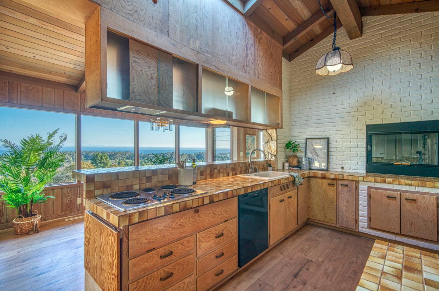 Detail Gallery Image 13 of 70 For 3600 N Park Ave, Soquel,  CA 95073 - 3 Beds | 2/1 Baths