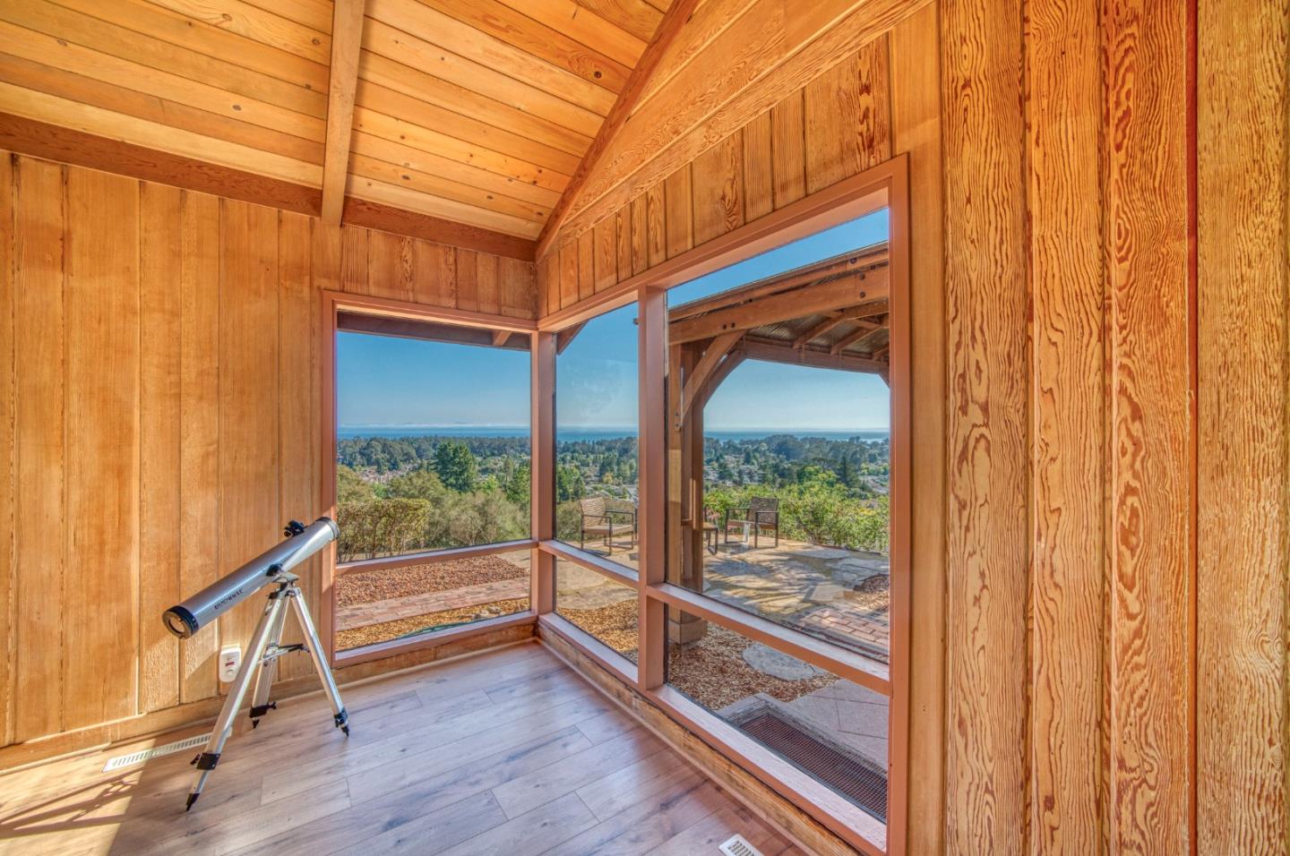 Detail Gallery Image 6 of 70 For 3600 N Park Ave, Soquel,  CA 95073 - 3 Beds | 2/1 Baths