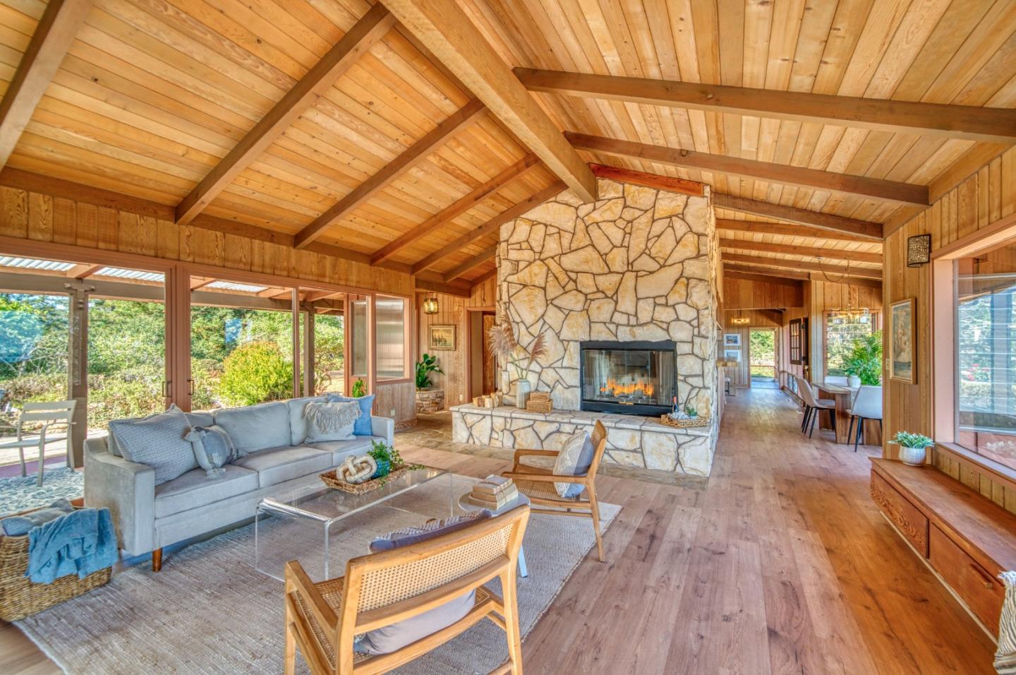 Detail Gallery Image 9 of 70 For 3600 N Park Ave, Soquel,  CA 95073 - 3 Beds | 2/1 Baths