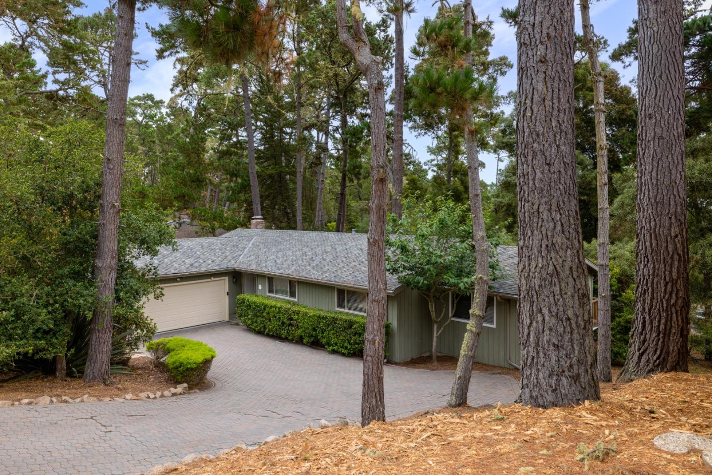 Detail Gallery Image 14 of 14 For 4029 Costado Rd, Pebble Beach,  CA 93953 - 3 Beds | 3 Baths