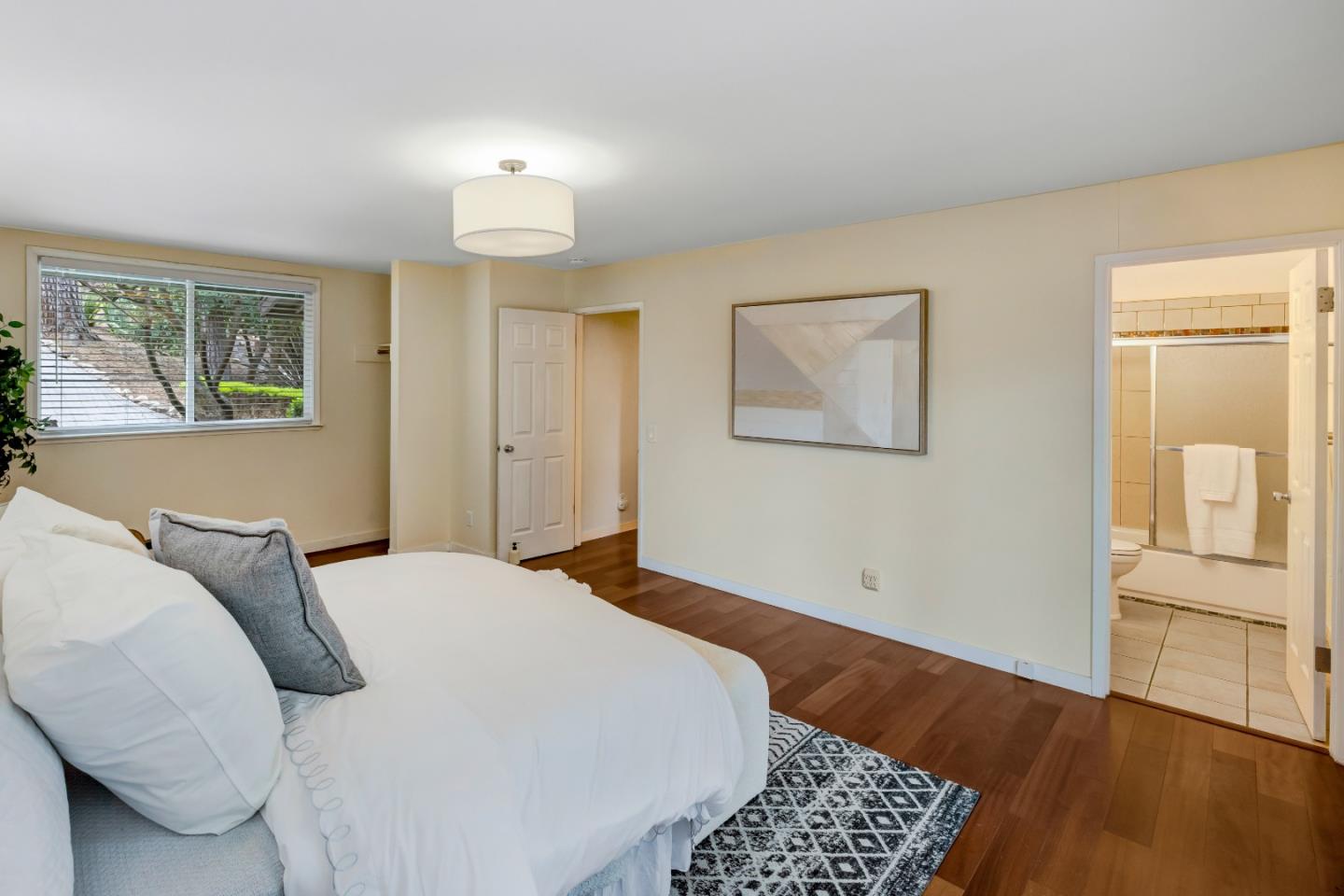Detail Gallery Image 7 of 14 For 4029 Costado Rd, Pebble Beach,  CA 93953 - 3 Beds | 3 Baths