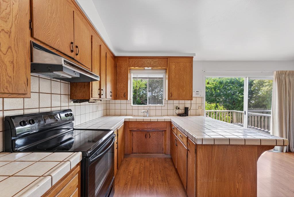 Detail Gallery Image 14 of 38 For 254 Rogers Ave, Watsonville,  CA 95076 - 5 Beds | 3 Baths