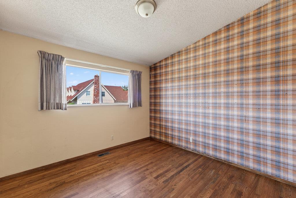 Detail Gallery Image 18 of 38 For 254 Rogers Ave, Watsonville,  CA 95076 - 5 Beds | 3 Baths