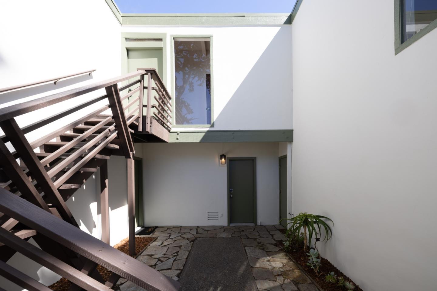 Detail Gallery Image 22 of 44 For 229 7th St, Pacific Grove,  CA 93950 - 3 Beds | 2 Baths