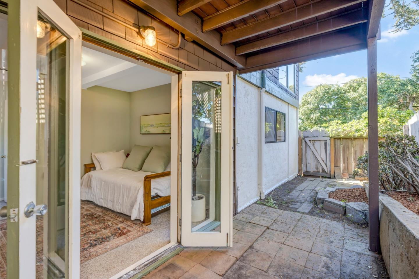 Detail Gallery Image 31 of 44 For 229 7th St, Pacific Grove,  CA 93950 - 3 Beds | 2 Baths
