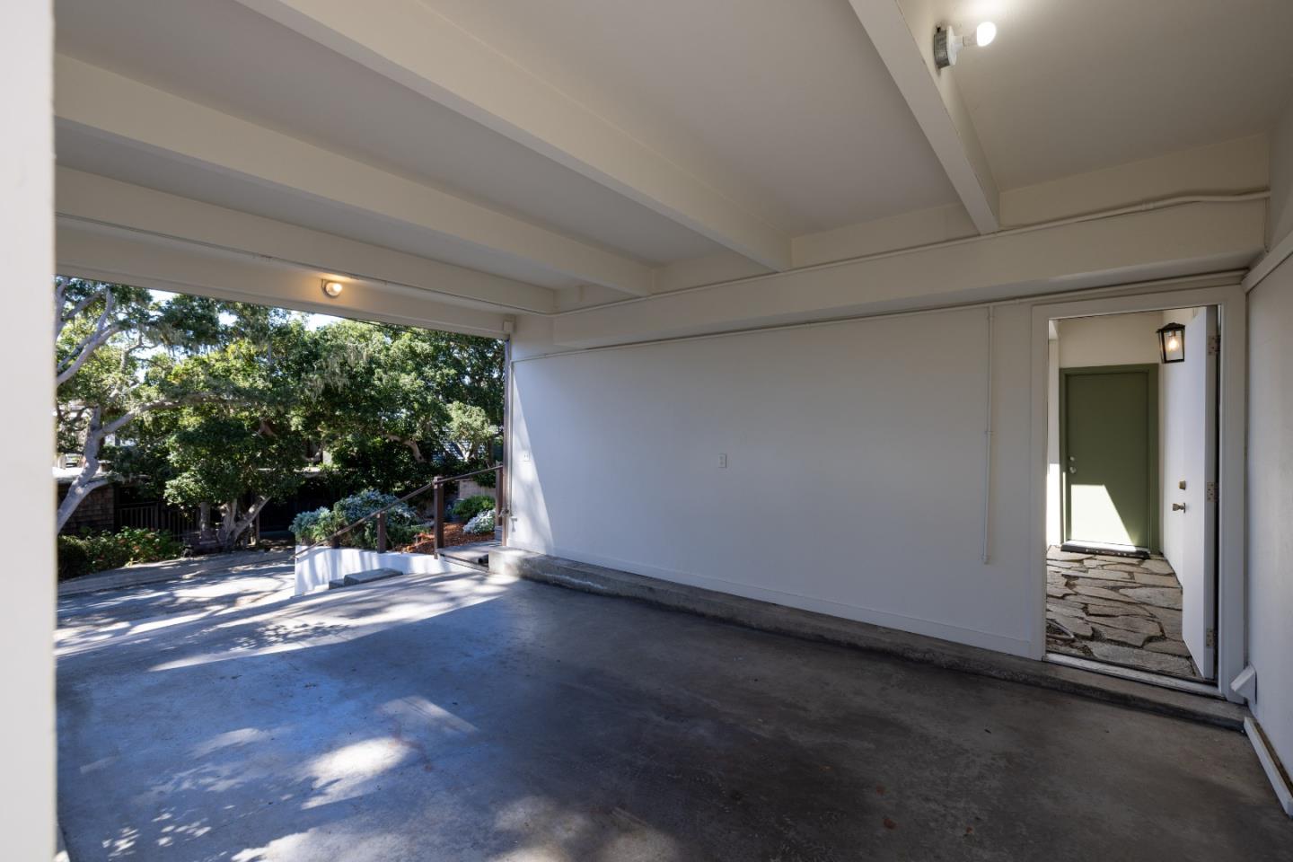Detail Gallery Image 33 of 44 For 229 7th St, Pacific Grove,  CA 93950 - 3 Beds | 2 Baths