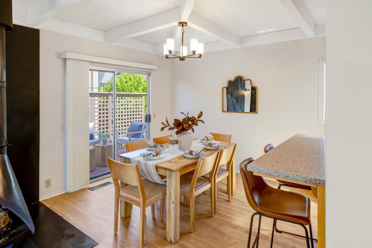 Detail Gallery Image 9 of 44 For 229 7th St, Pacific Grove,  CA 93950 - 3 Beds | 2 Baths