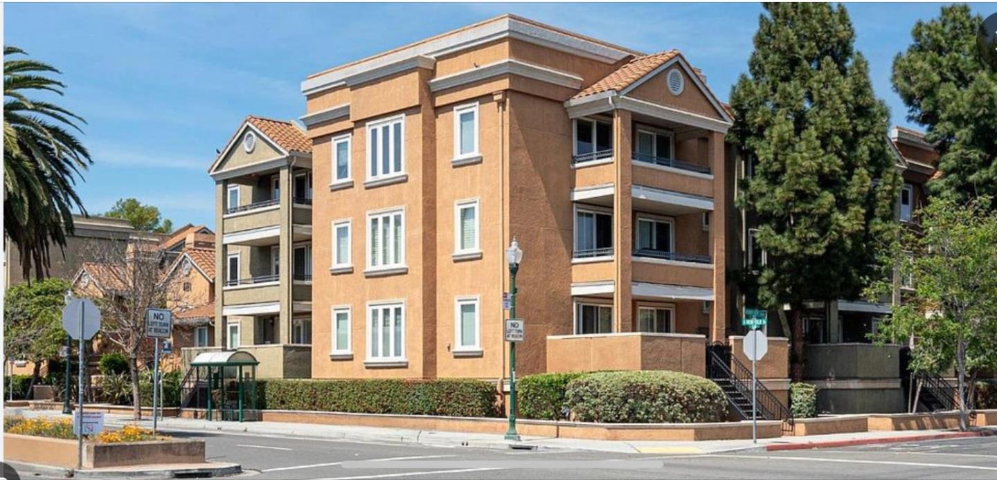 Detail Gallery Image 1 of 18 For 401 S Norfolk St #305,  San Mateo,  CA 94401 - 2 Beds | 2 Baths