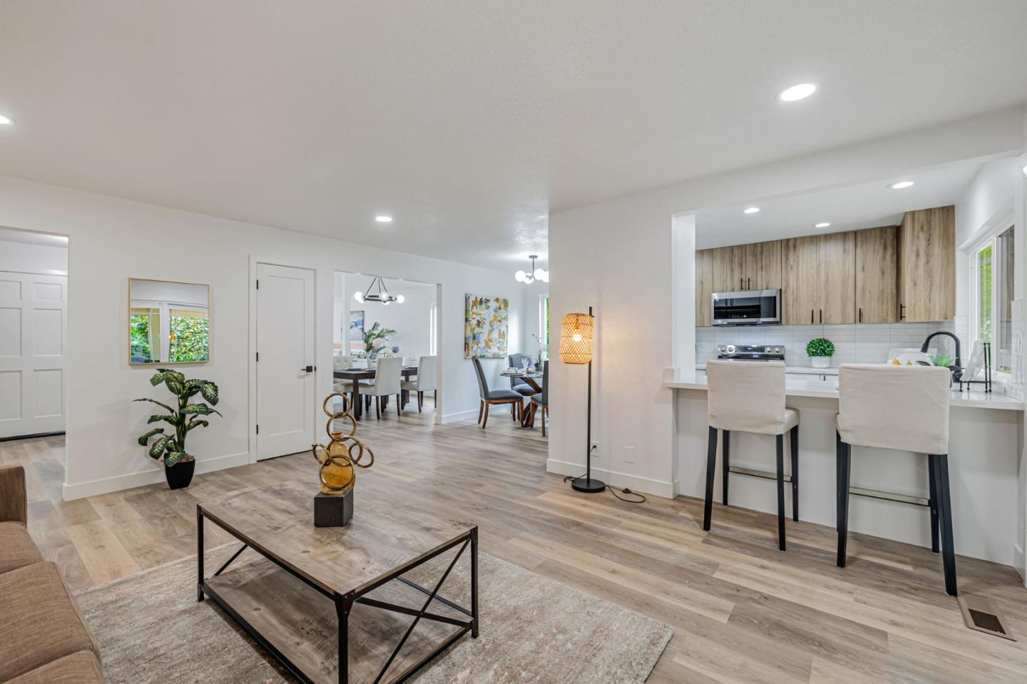 Detail Gallery Image 16 of 44 For 5400 Southbridge Ct, San Jose,  CA 95118 - 3 Beds | 2 Baths