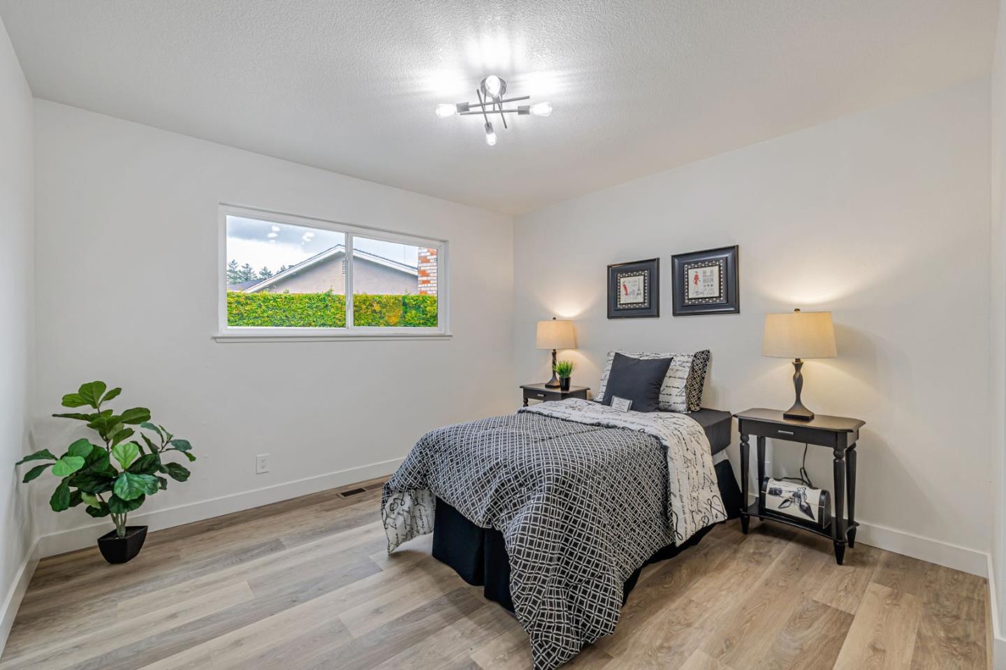 Detail Gallery Image 26 of 44 For 5400 Southbridge Ct, San Jose,  CA 95118 - 3 Beds | 2 Baths