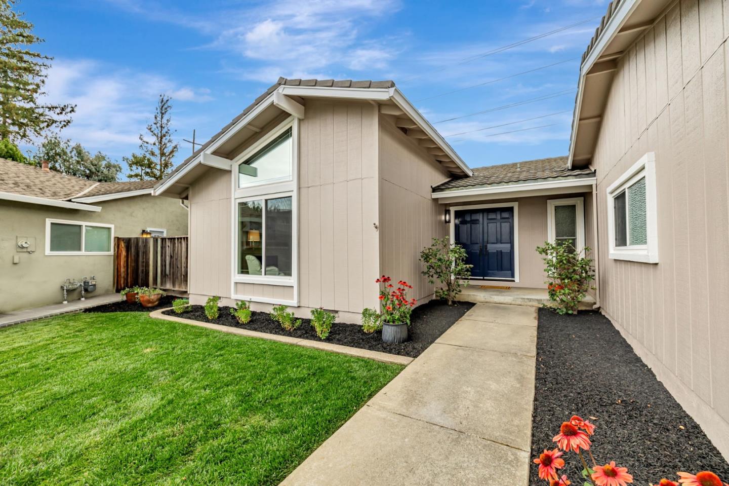 Detail Gallery Image 4 of 44 For 5400 Southbridge Ct, San Jose,  CA 95118 - 3 Beds | 2 Baths