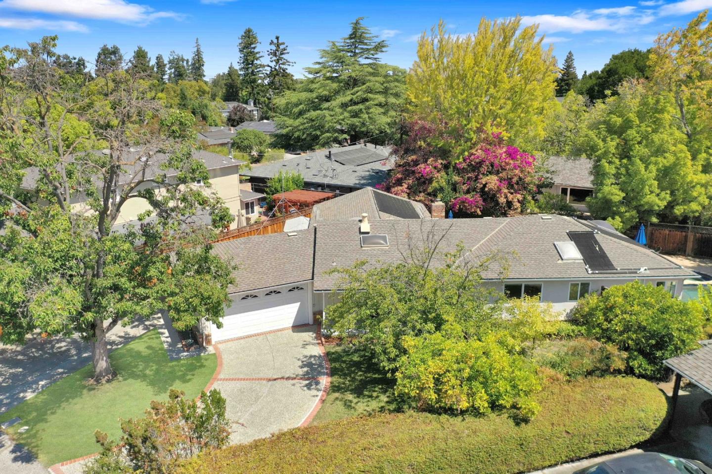 Detail Gallery Image 32 of 36 For 1249 Marilyn Ct, Mountain View,  CA 94040 - 3 Beds | 2 Baths