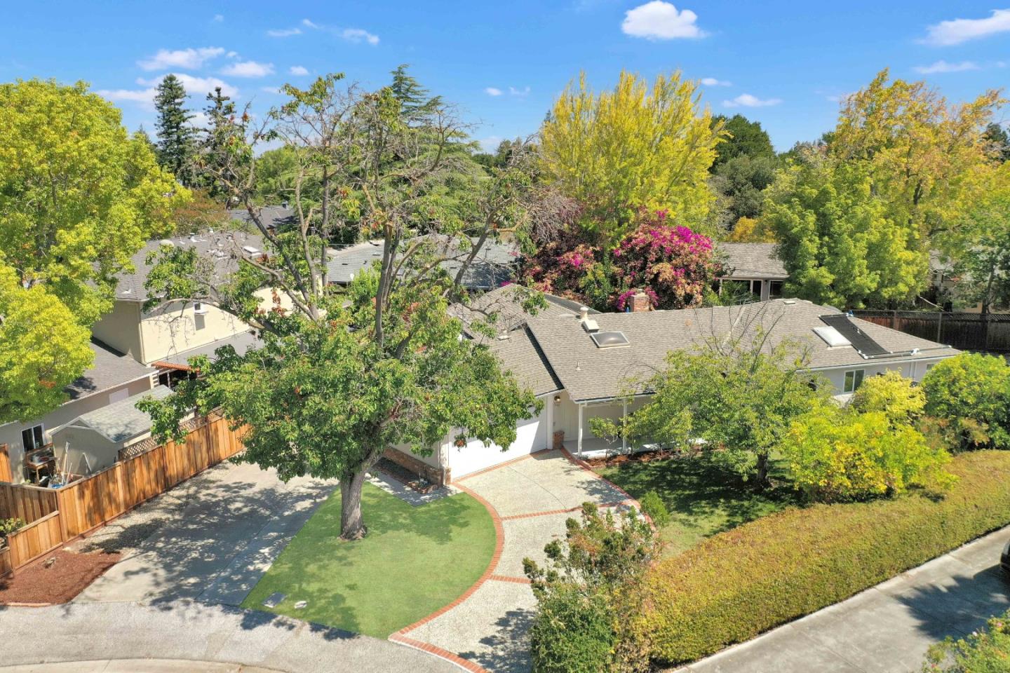 Detail Gallery Image 33 of 36 For 1249 Marilyn Ct, Mountain View,  CA 94040 - 3 Beds | 2 Baths