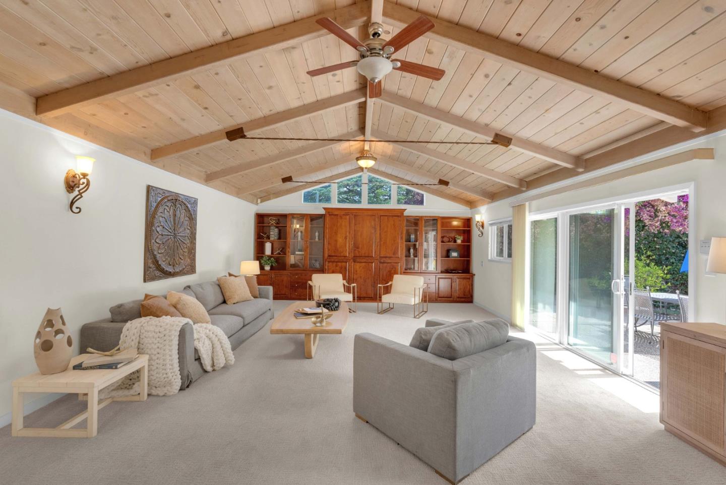Detail Gallery Image 8 of 36 For 1249 Marilyn Ct, Mountain View,  CA 94040 - 3 Beds | 2 Baths
