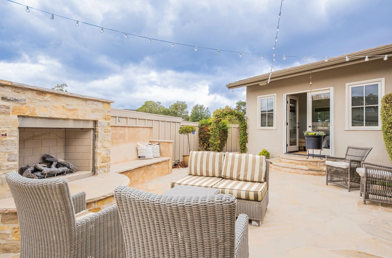 Detail Gallery Image 24 of 66 For 25603 Creekview Cir, Salinas,  CA 93908 - 4 Beds | 3 Baths