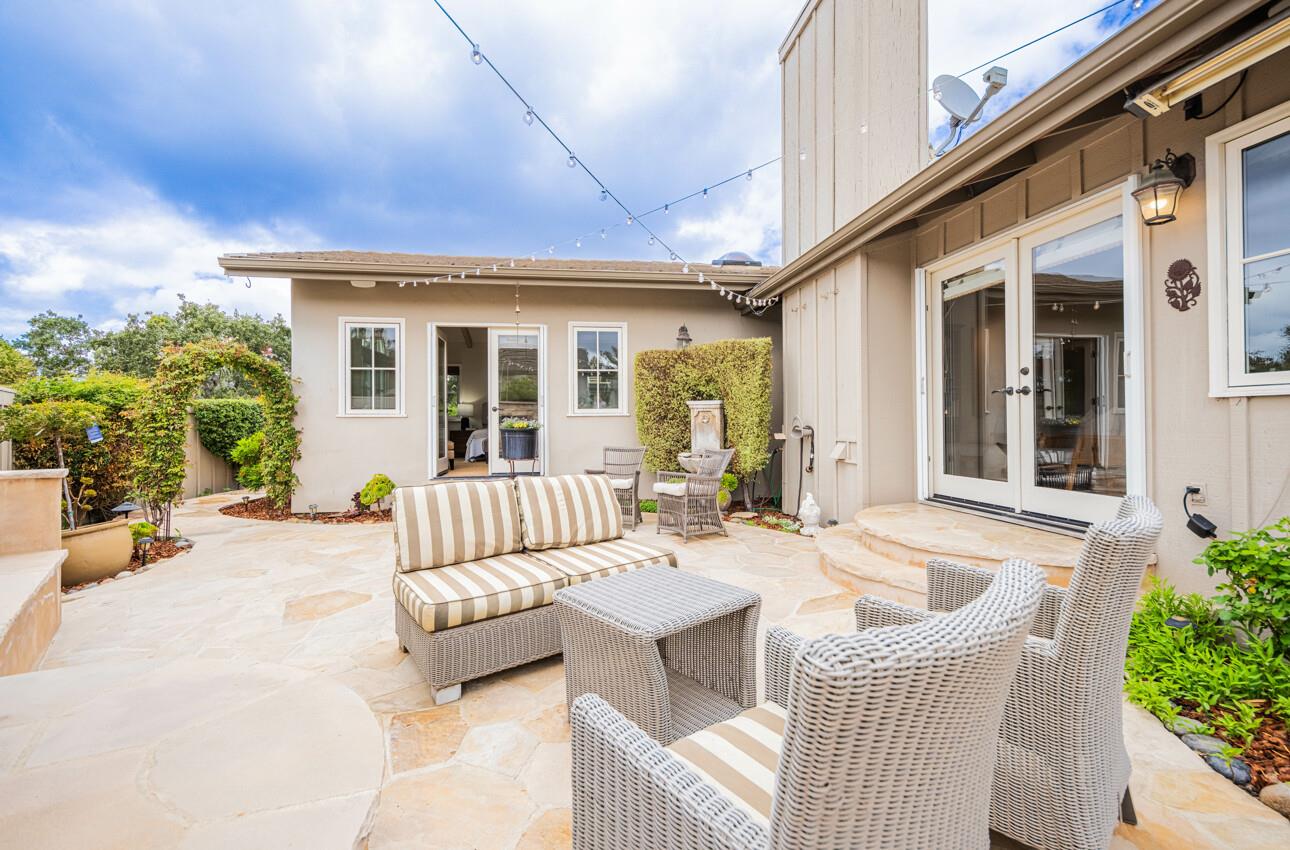 Detail Gallery Image 25 of 66 For 25603 Creekview Cir, Salinas,  CA 93908 - 4 Beds | 3 Baths