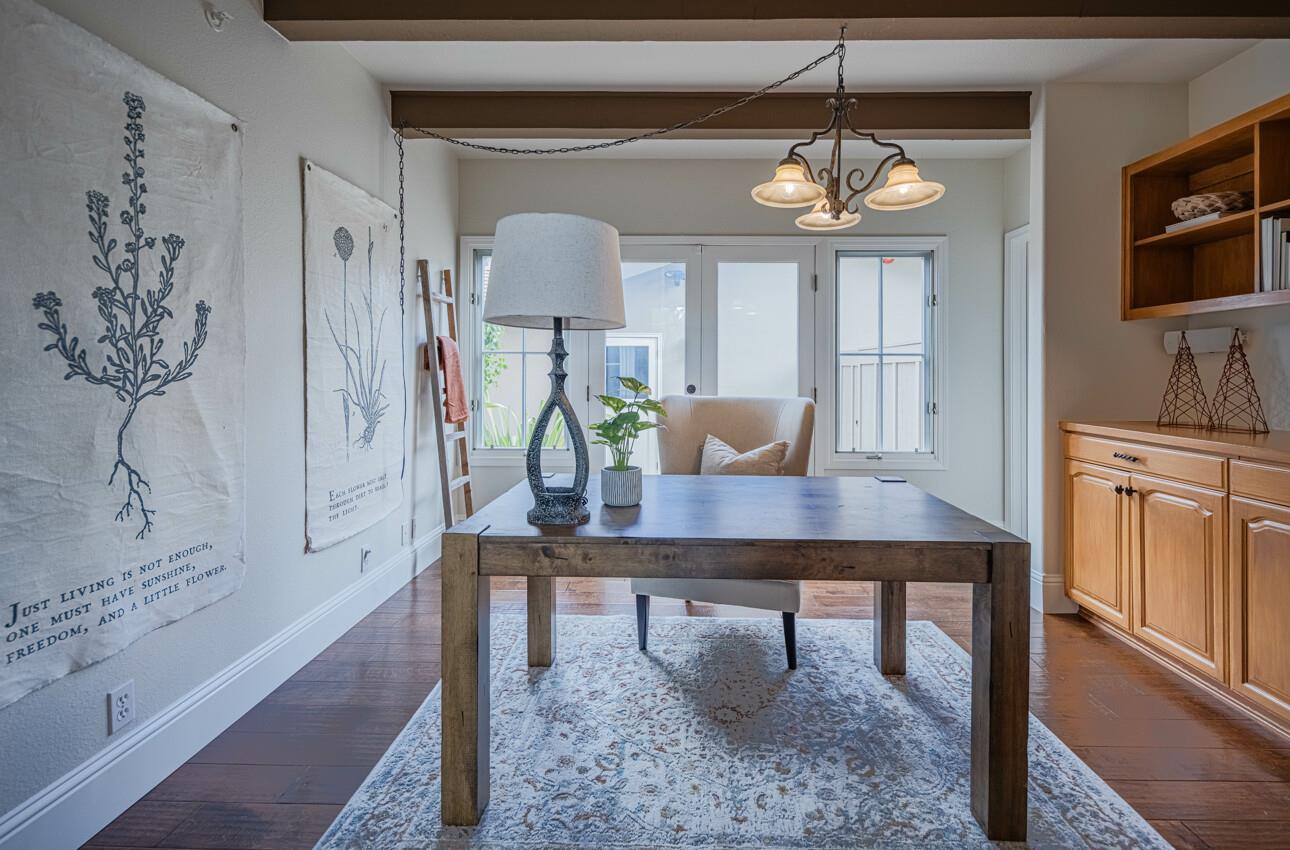 Detail Gallery Image 30 of 66 For 25603 Creekview Cir, Salinas,  CA 93908 - 4 Beds | 3 Baths