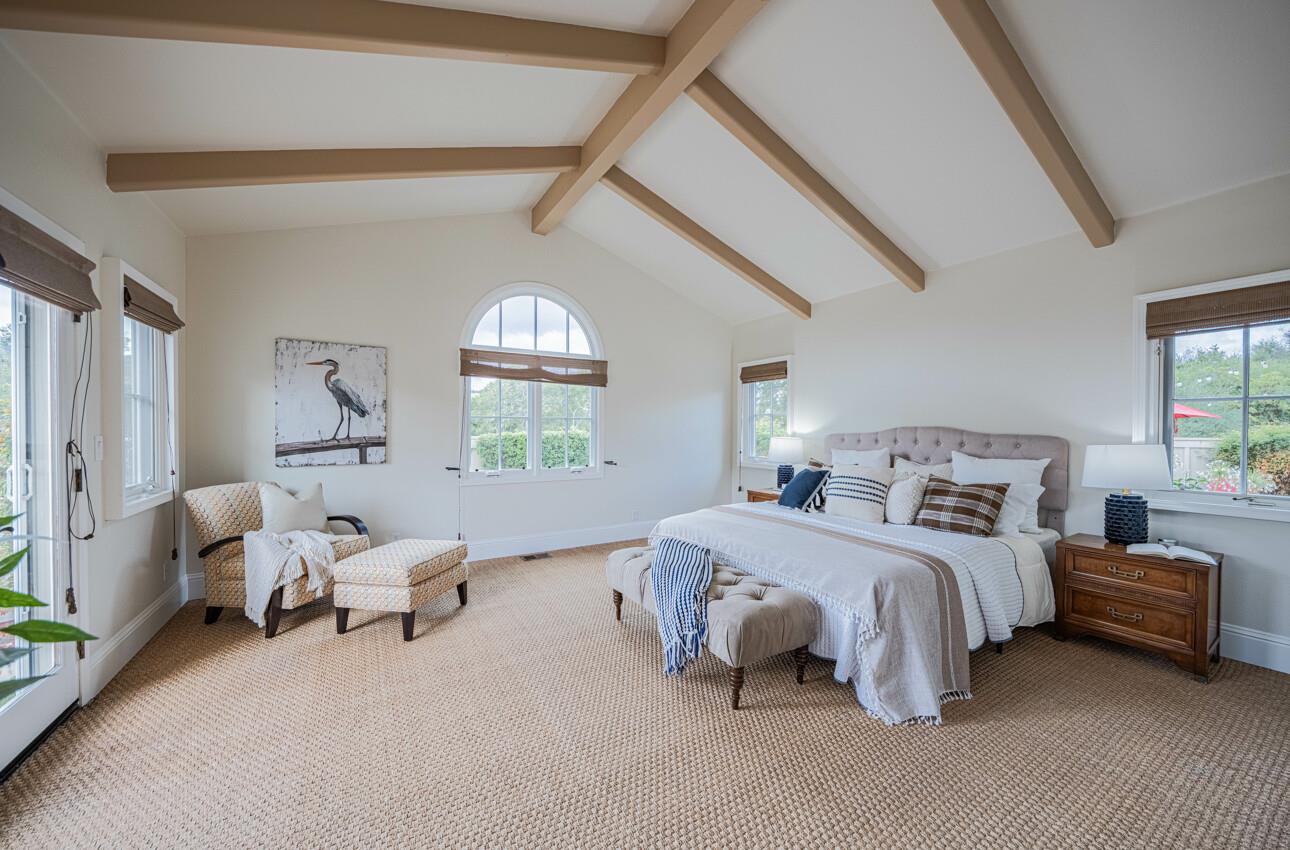 Detail Gallery Image 33 of 66 For 25603 Creekview Cir, Salinas,  CA 93908 - 4 Beds | 3 Baths