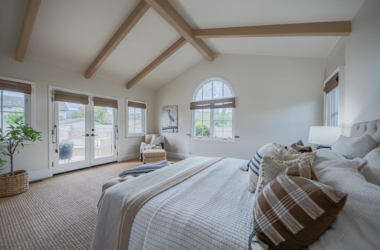 Detail Gallery Image 34 of 66 For 25603 Creekview Cir, Salinas,  CA 93908 - 4 Beds | 3 Baths