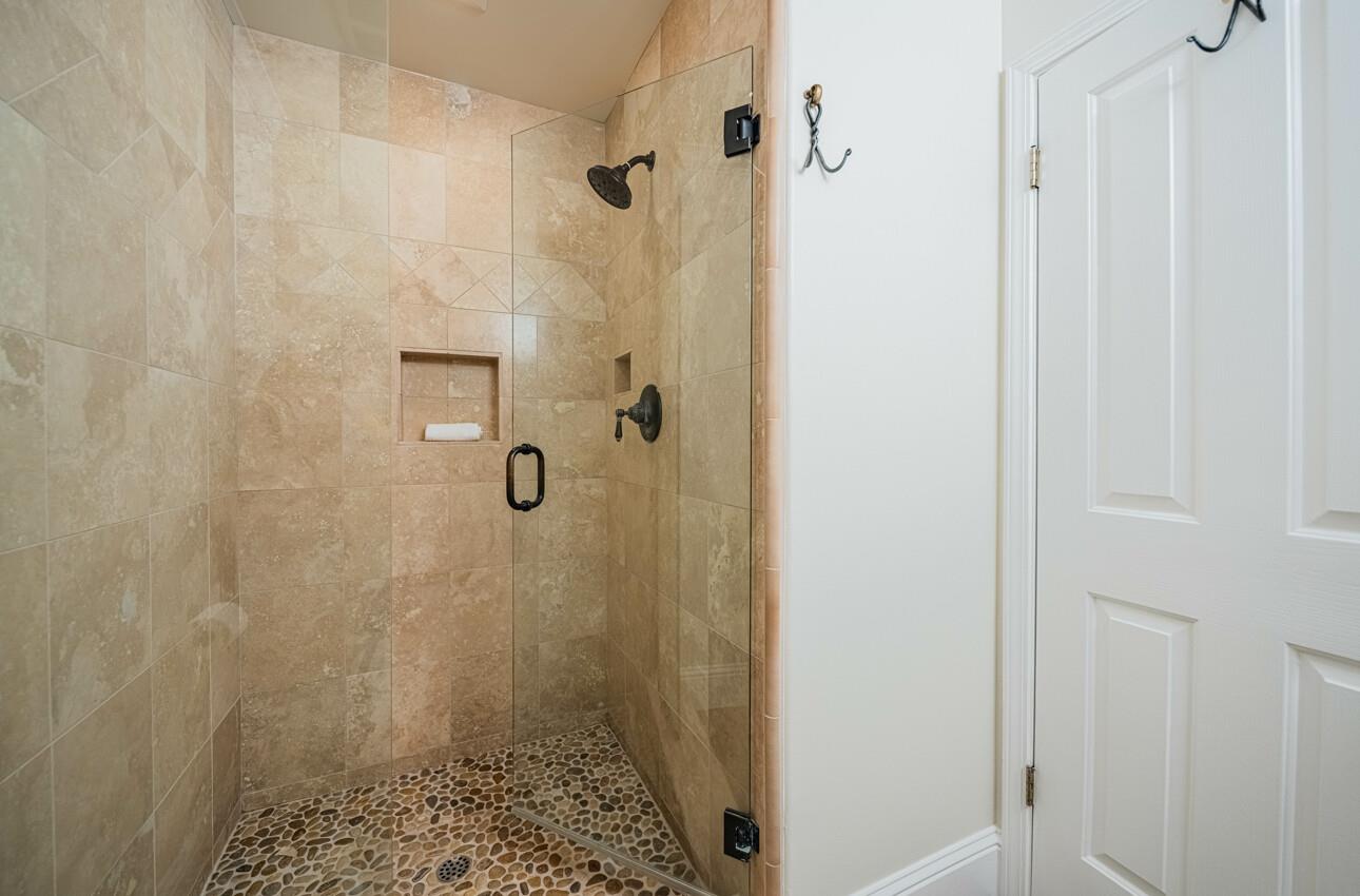 Detail Gallery Image 45 of 66 For 25603 Creekview Cir, Salinas,  CA 93908 - 4 Beds | 3 Baths