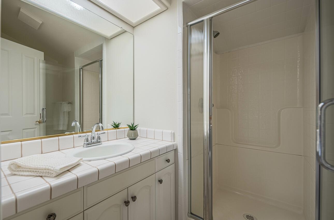 Detail Gallery Image 50 of 66 For 25603 Creekview Cir, Salinas,  CA 93908 - 4 Beds | 3 Baths