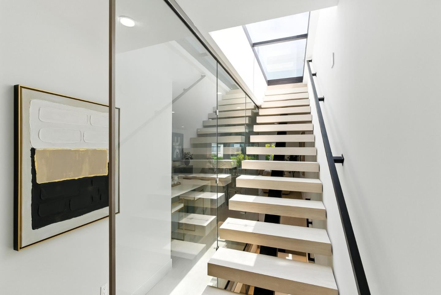 Detail Gallery Image 31 of 74 For 1815 18th Ave, San Francisco,  CA 94122 - 3 Beds | 3/1 Baths