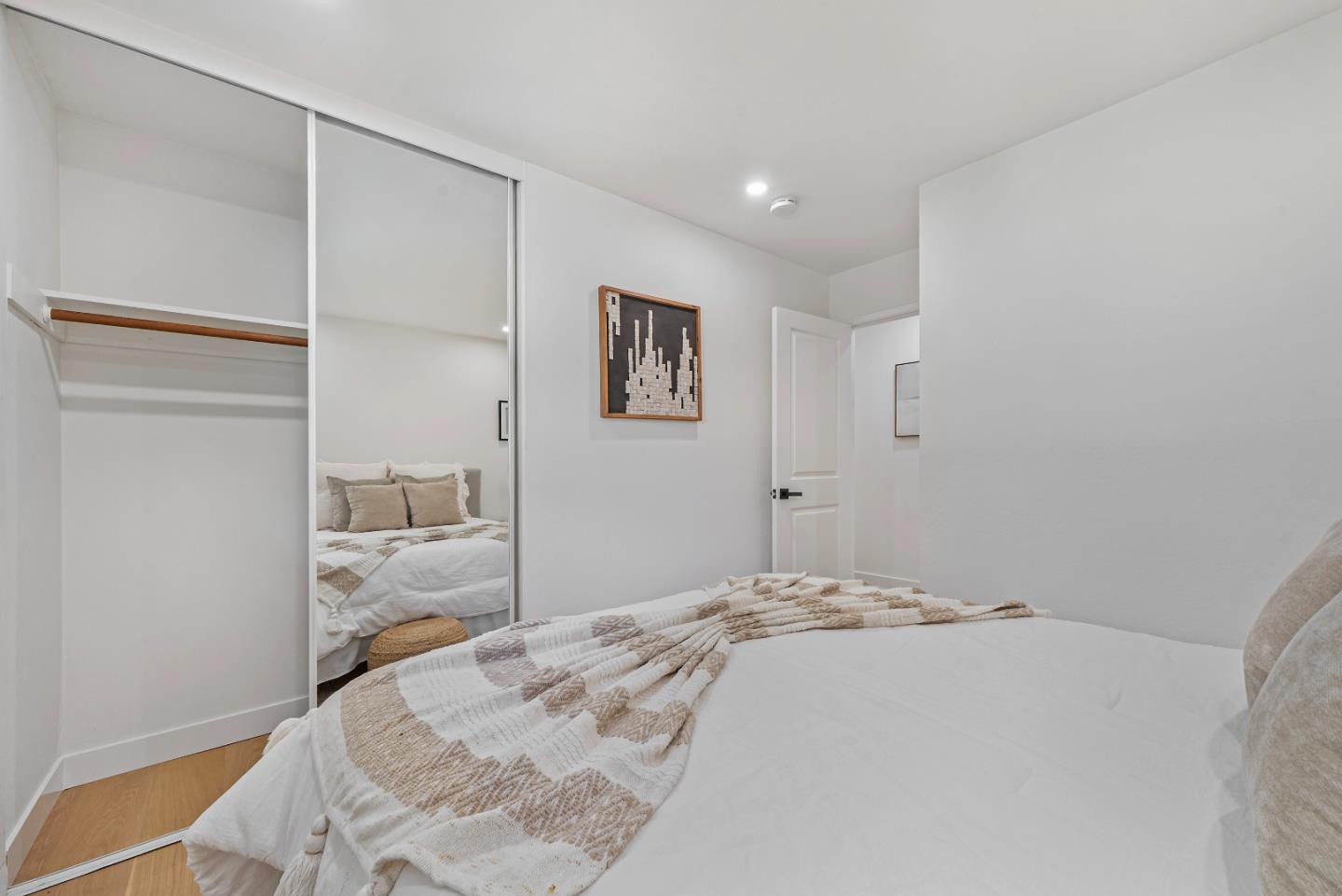 Detail Gallery Image 18 of 39 For 884 San Simeon Dr, Mountain View,  CA 94043 - 4 Beds | 2 Baths