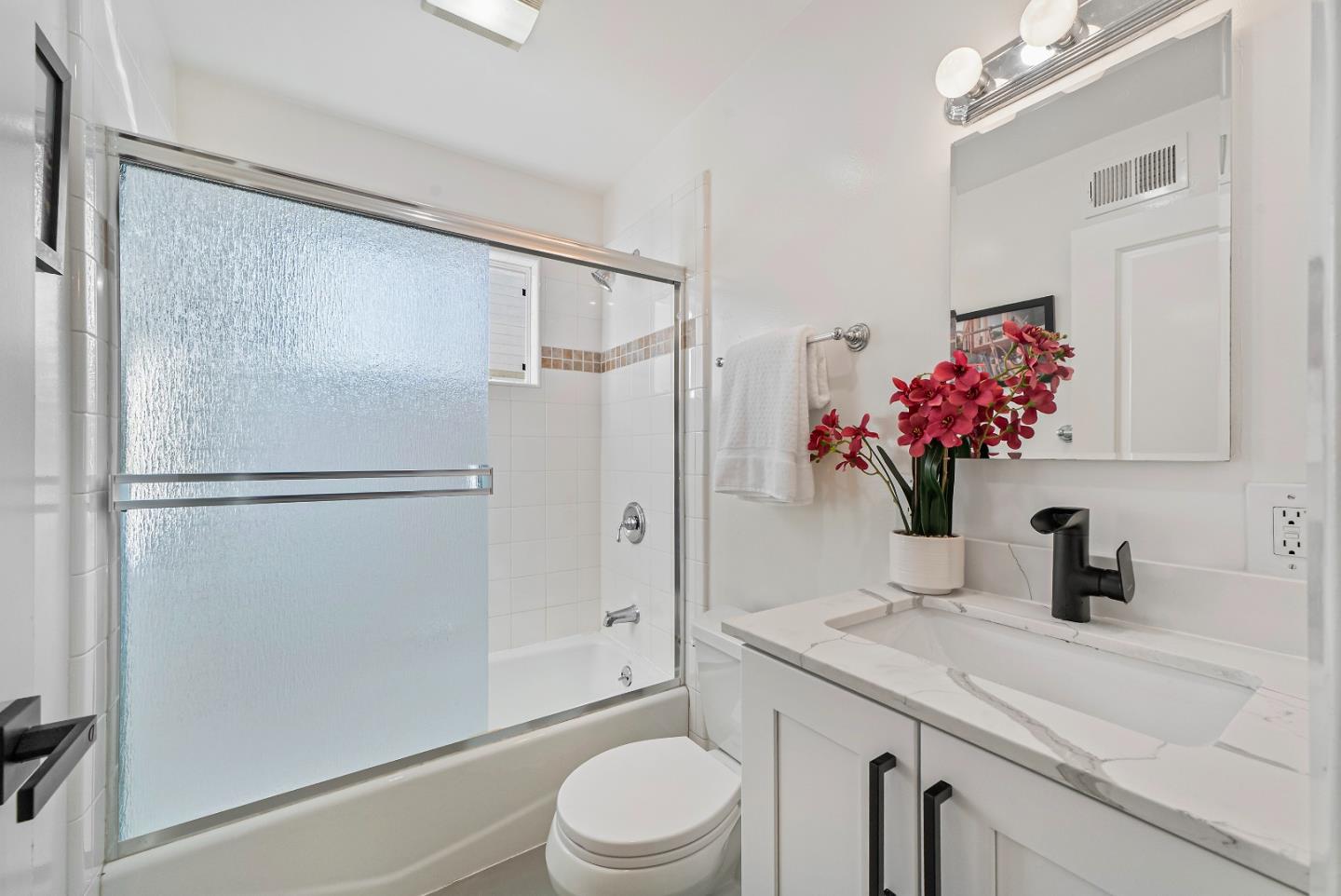 Detail Gallery Image 24 of 39 For 884 San Simeon Dr, Mountain View,  CA 94043 - 4 Beds | 2 Baths