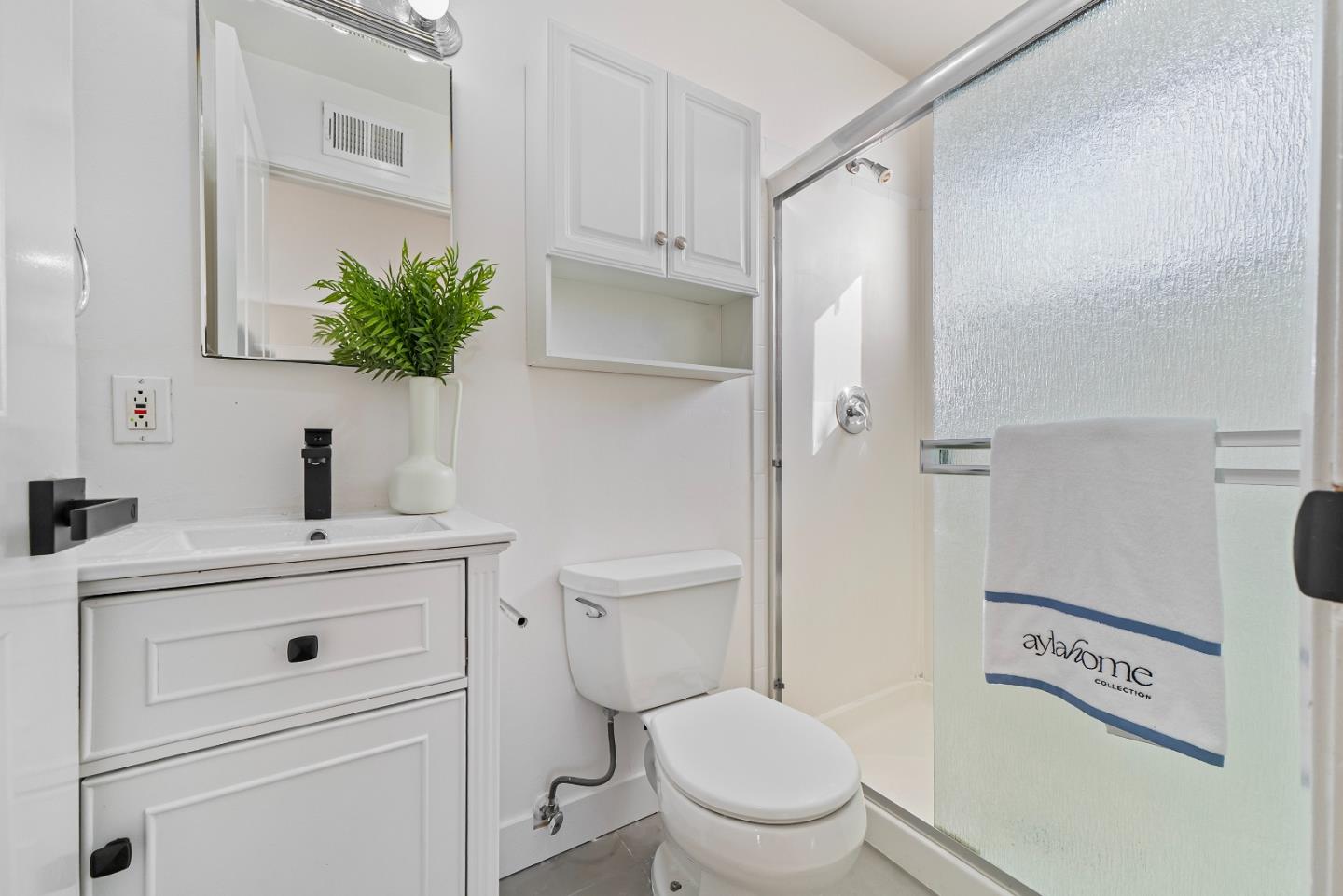 Detail Gallery Image 28 of 39 For 884 San Simeon Dr, Mountain View,  CA 94043 - 4 Beds | 2 Baths