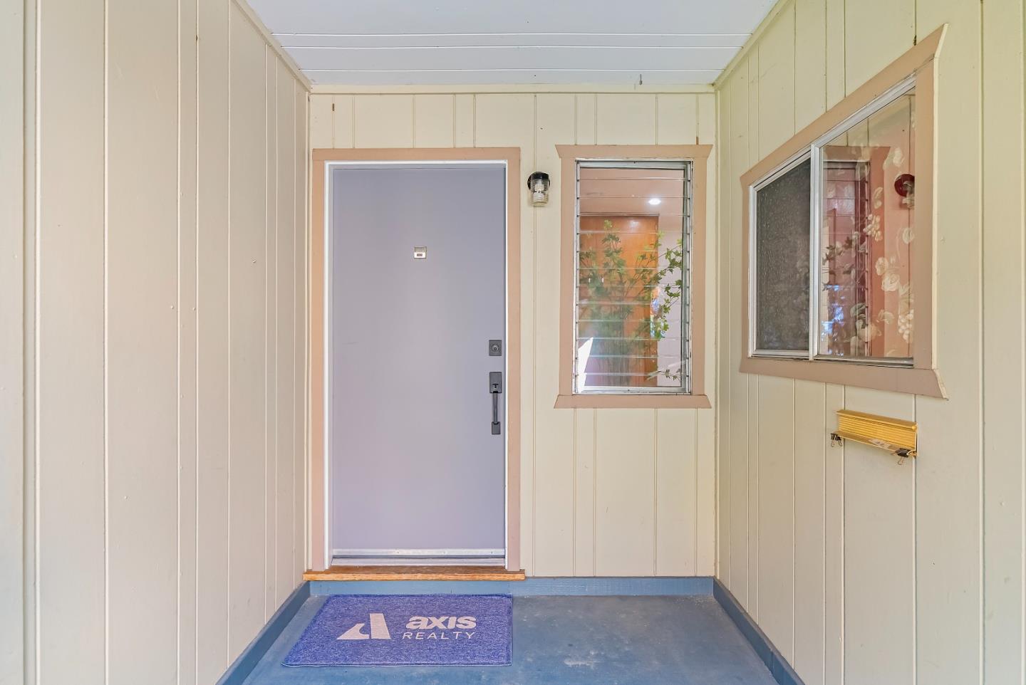 Detail Gallery Image 3 of 39 For 884 San Simeon Dr, Mountain View,  CA 94043 - 4 Beds | 2 Baths