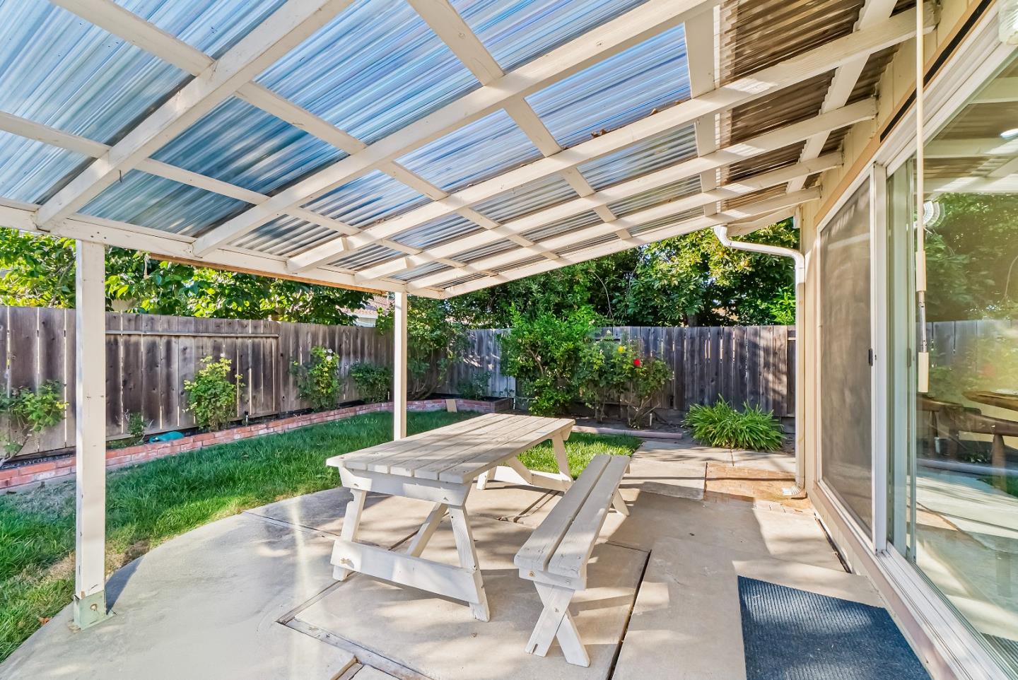 Detail Gallery Image 31 of 39 For 884 San Simeon Dr, Mountain View,  CA 94043 - 4 Beds | 2 Baths