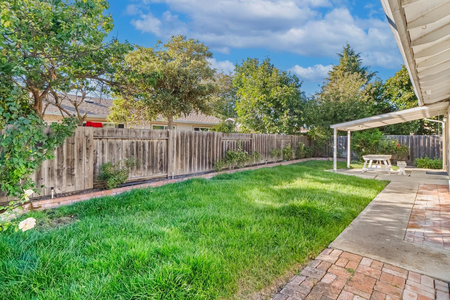 Detail Gallery Image 33 of 39 For 884 San Simeon Dr, Mountain View,  CA 94043 - 4 Beds | 2 Baths