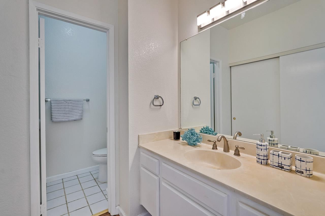 Detail Gallery Image 15 of 33 For 5308 Tacoma Cmn, Fremont,  CA 94555 - 3 Beds | 2 Baths