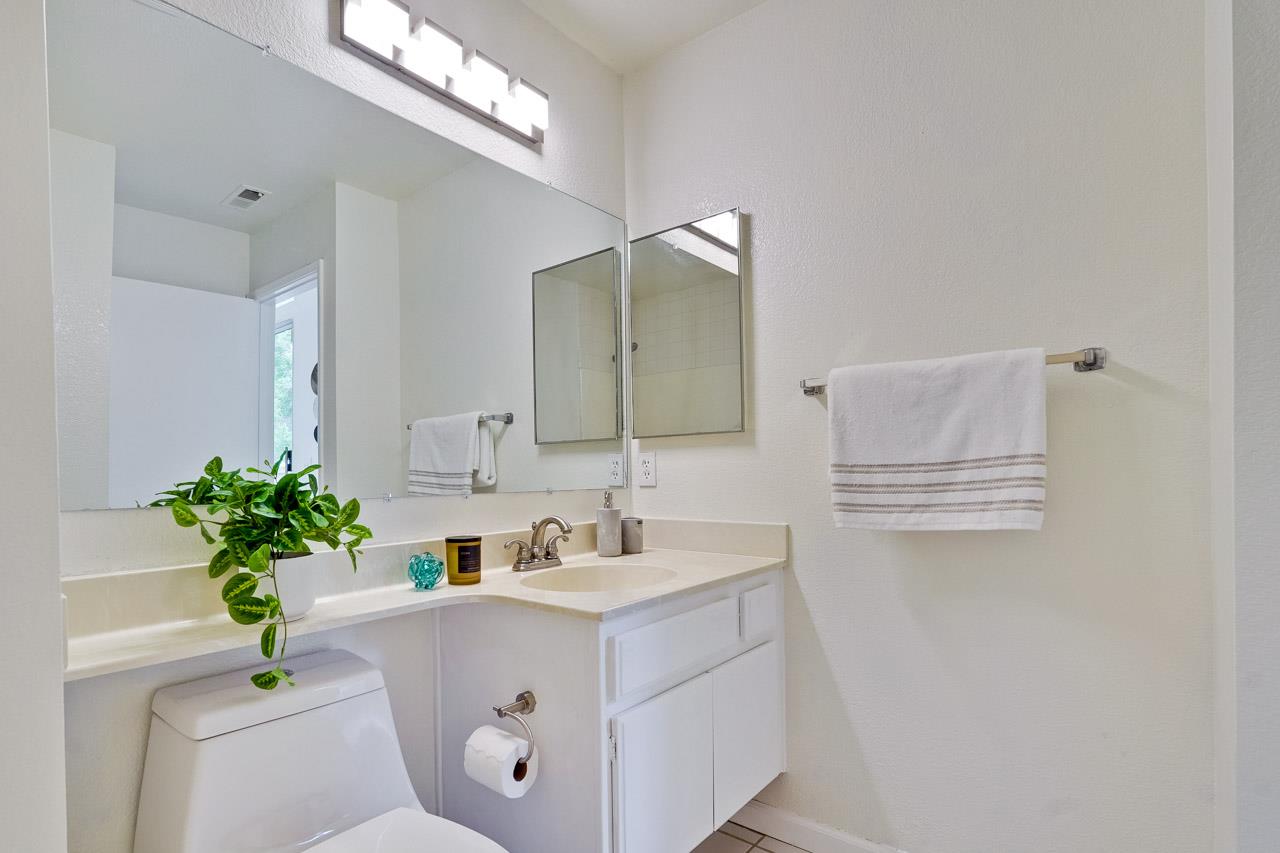 Detail Gallery Image 21 of 33 For 5308 Tacoma Cmn, Fremont,  CA 94555 - 3 Beds | 2 Baths