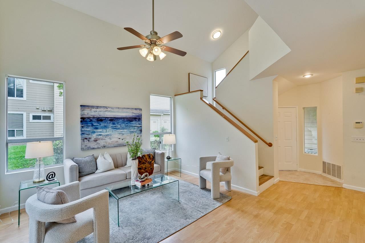 Detail Gallery Image 4 of 33 For 5308 Tacoma Cmn, Fremont,  CA 94555 - 3 Beds | 2 Baths